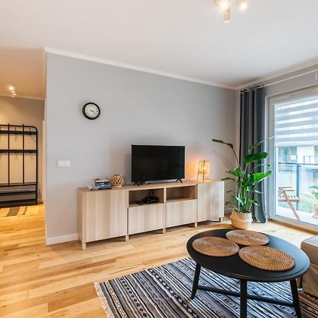 Komfortowy Apartament Z Parkingiem Вроцлав Экстерьер фото