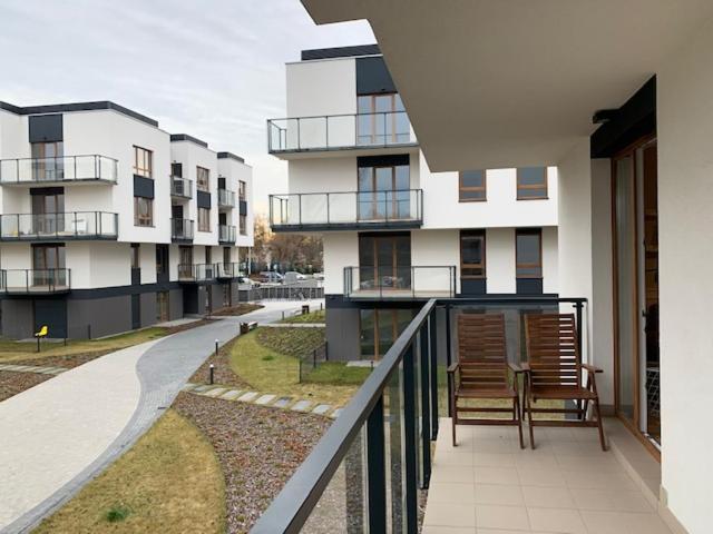 Komfortowy Apartament Z Parkingiem Вроцлав Экстерьер фото