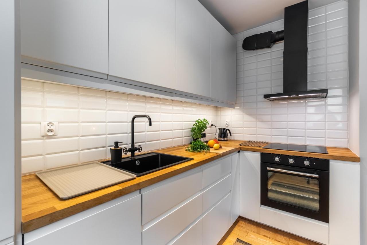 Komfortowy Apartament Z Parkingiem Вроцлав Экстерьер фото